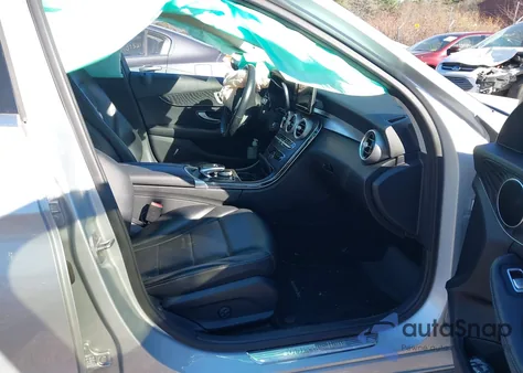 2016 Mercedes-Benz C 300 4Matic/Luxury 4Matic/Sport 4Matic from USA, damaged, VIN WDDWF4KB2GR166529